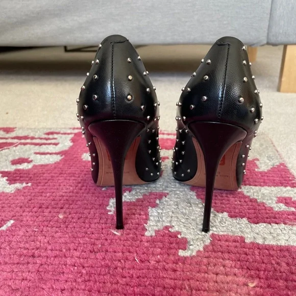 BCBG MAXAZRIA | NOVA STUD PUMP - Picture 3 of 5